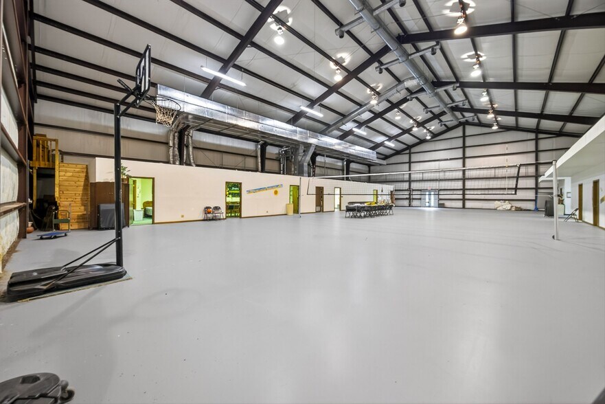 More Photos Of 11141 N Avenue L, La Porte Religious Facility For Sale
