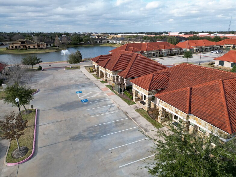 More Photos Of 4502 Riverstone Blvd, Missouri City Medical For Lease