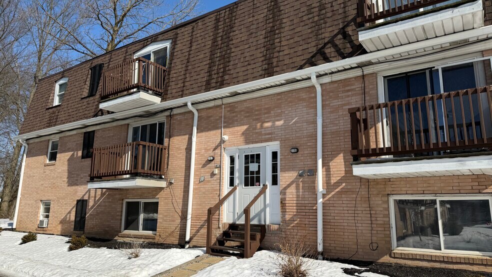 More Photos Of 3100 Beal St, Warren Apartments For Sale