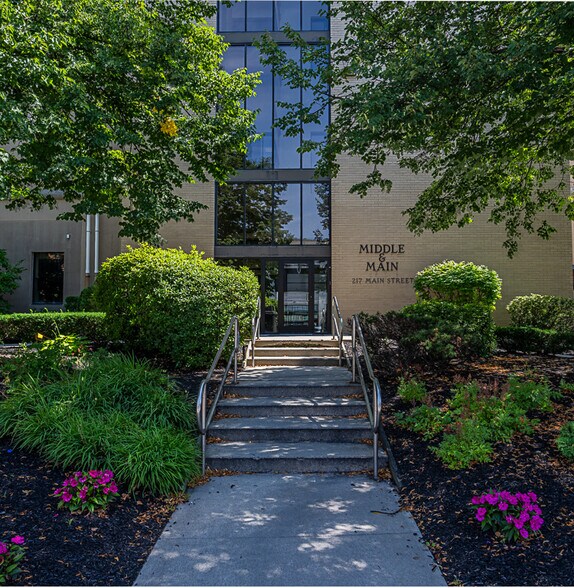 More Photos Of 217 Main St, Lewiston Office For Lease