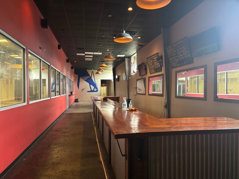 More Photos Of 2201 Mechanic St, Charleston Warehouse For Lease