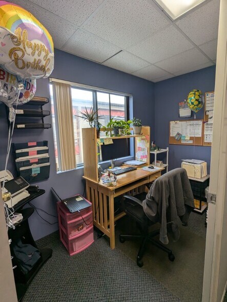 More Photos Of 1445 Wampanoag Trl, Riverside Office For Sale