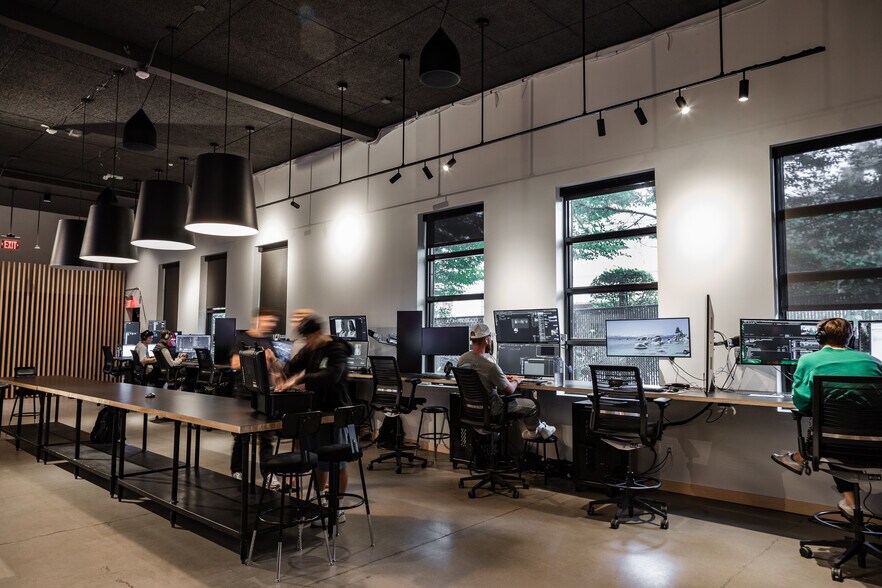 More Photos Of 2124 N Flint, Portland Office Residential For Sale