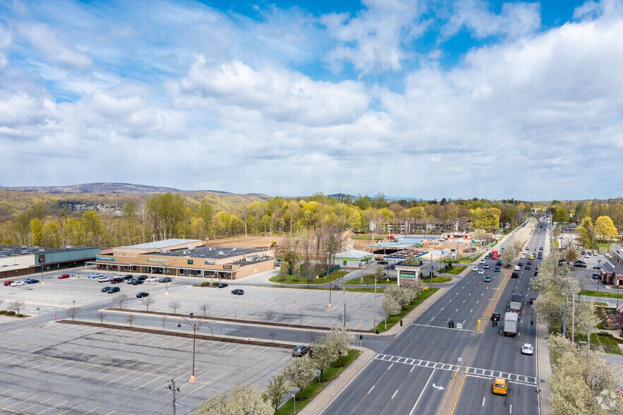 More Photos Of 2555-2605 South Rd, Poughkeepsie Unknown For Lease