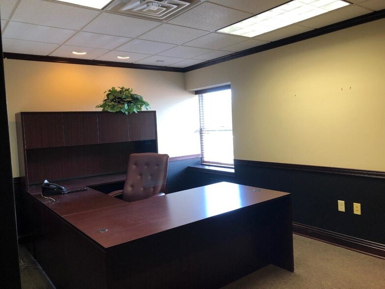 More Photos Of 1100 Summit Dr, Greensburg Office For Sale