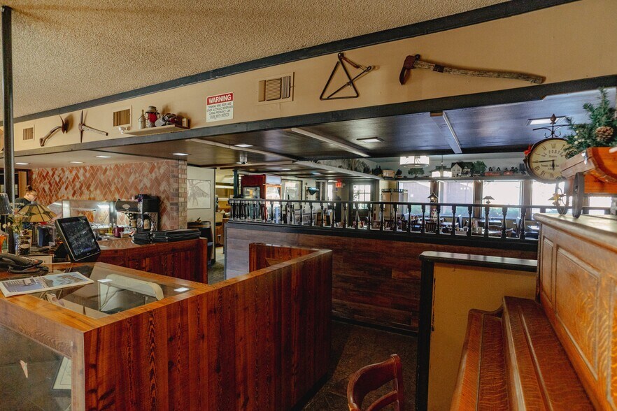 More Photos Of 5159 CA-140, Mariposa General Retail For Sale