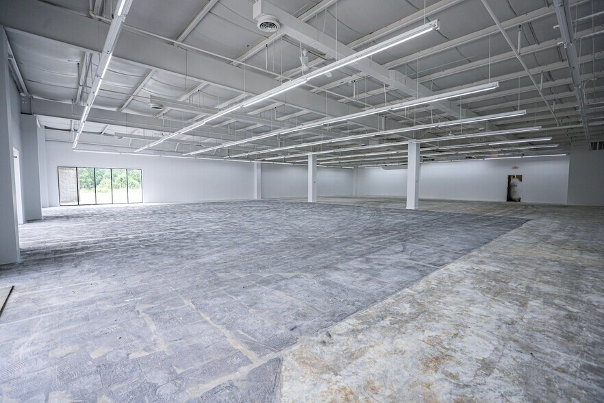 More Photos Of , Eddyville General Retail For Sale