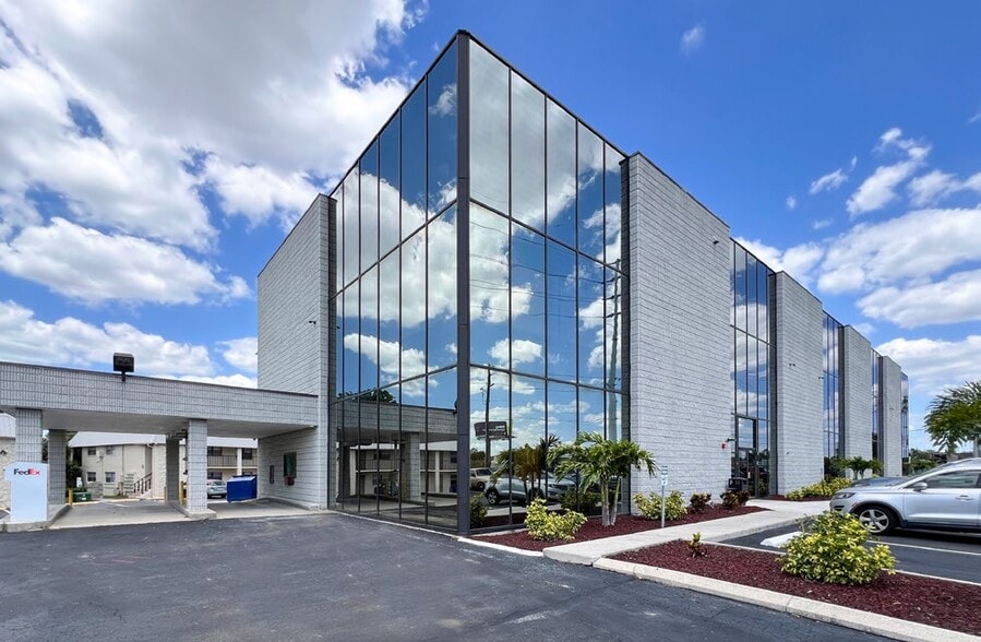 More Photos Of 6709 Ridge Rd, Port Richey Medical For Lease