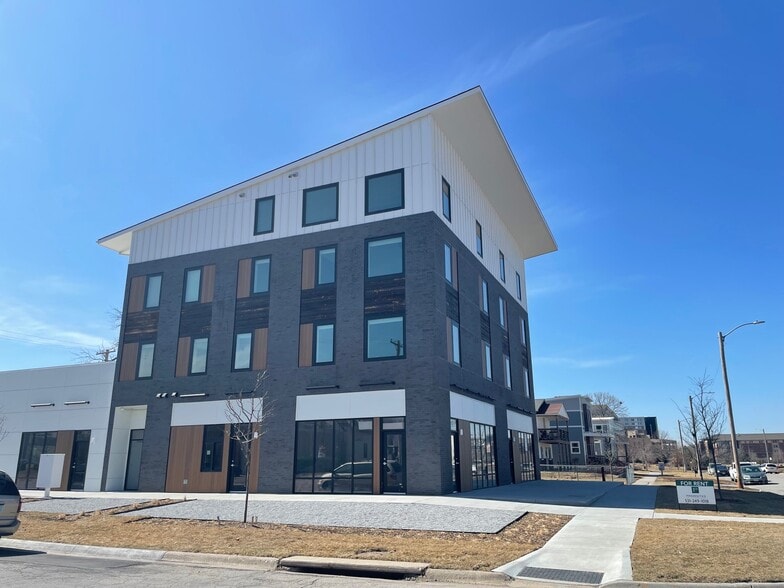 More Photos Of 335 N 23rd St, Lincoln Storefront Retail Residential For Lease