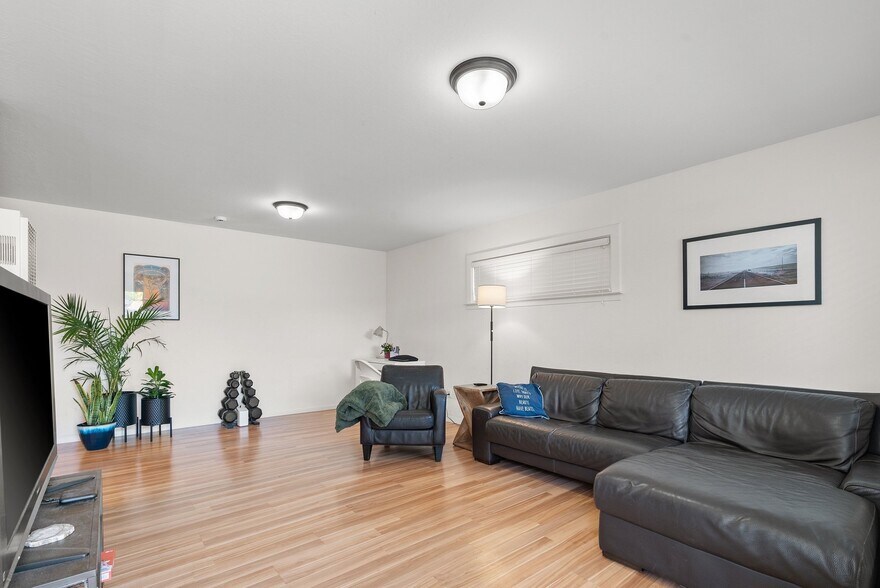 More Photos Of 420 Capitola Road Ext, Santa Cruz Apartments For Sale