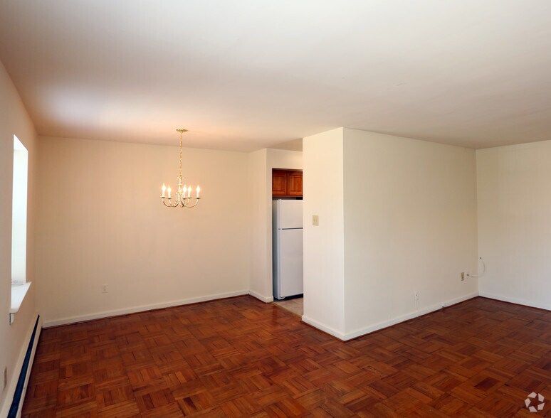 More Photos Of 34 W Montgomery Ave, Ardmore Apartments For Lease