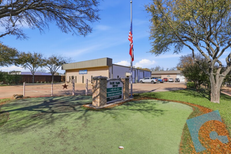 Primary Photo Of 1594-1598 Hart Ct, Southlake Light Manufacturing For Sale