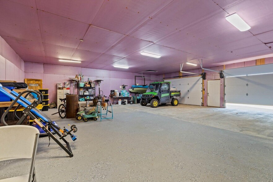 More Photos Of 558 Lucky Rd, Seymour Service For Sale