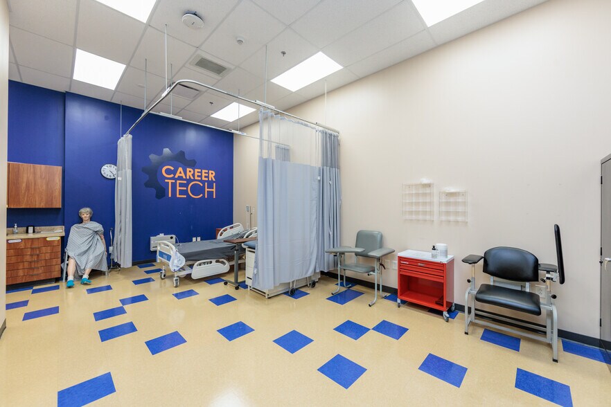 More Photos Of 8555-8735 Day Dr, Parma General Retail For Sale