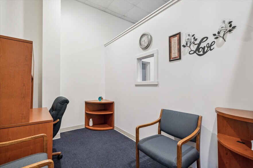 More Photos Of 26 Tyro Rd, Holly Springs Specialty For Sale