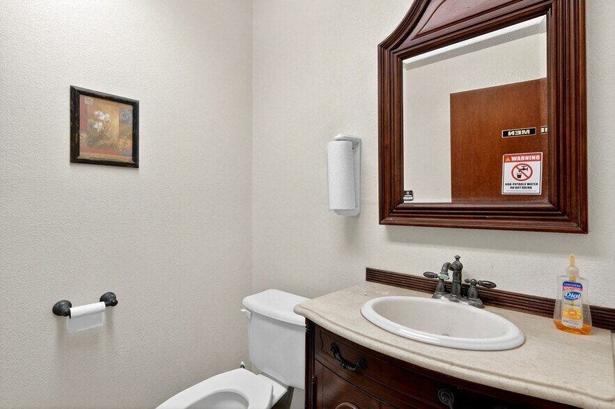 More Photos Of 8316 W I-20, Midland Warehouse For Sale