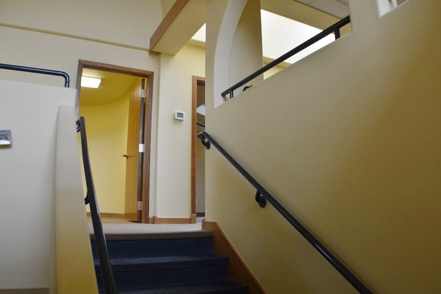 More Photos Of 1205 S Main St, Kalispell Office For Sale