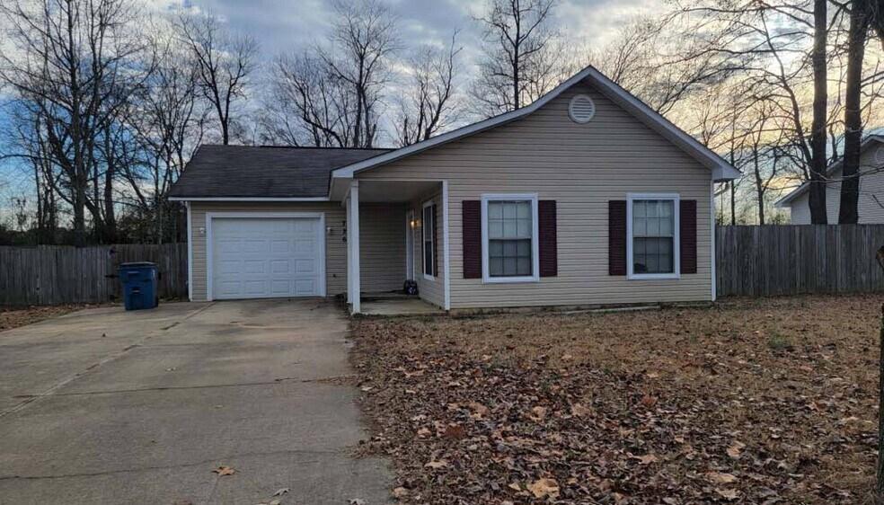 More Photos Of Main St, Benton Specialty For Sale