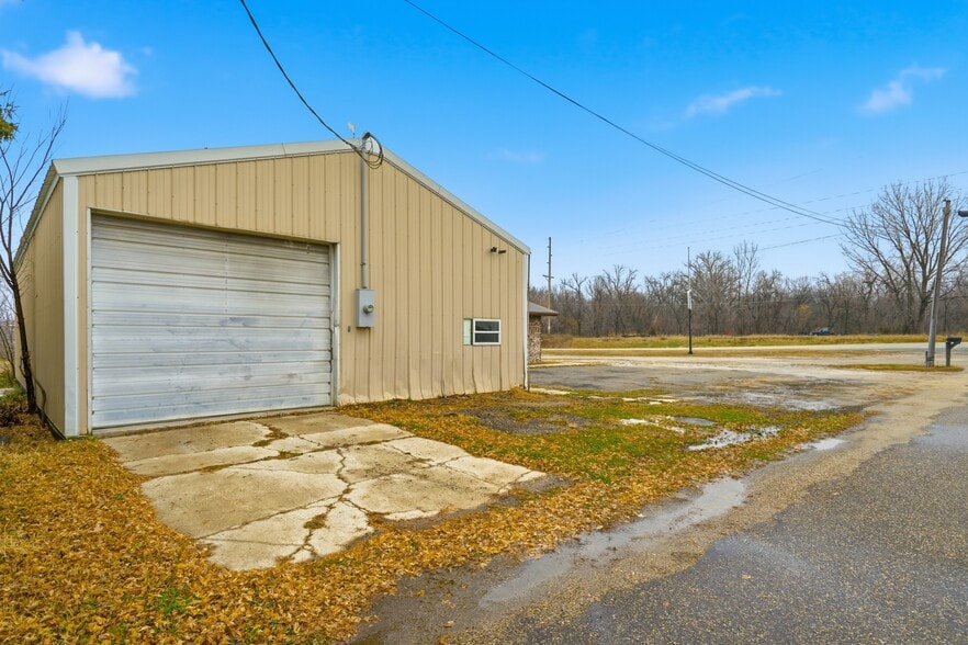 More Photos Of 300 Main St N, Hazleton Freestanding For Sale