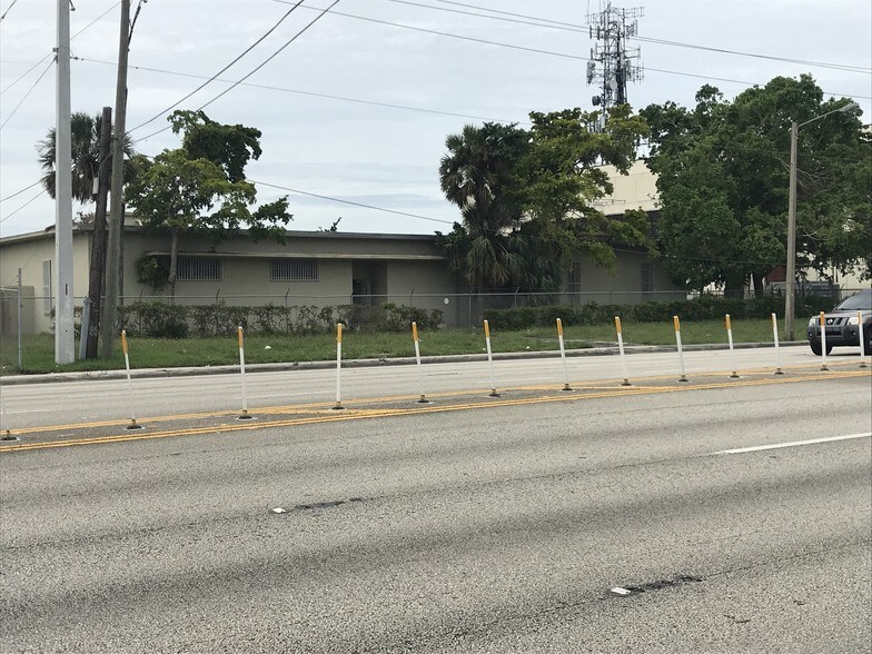 More Photos Of 18470 NW 27th Ave, Miami Gardens Warehouse For Sale