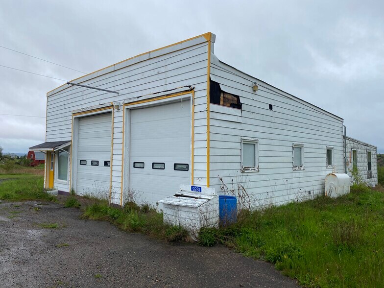 Primary Photo Of 9281 Highway 215, Maitland General Retail For Sale