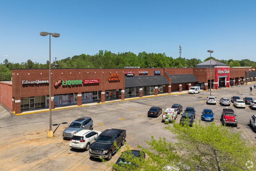 More Photos Of 9948 Airport Blvd, Mobile Supermarket For Lease