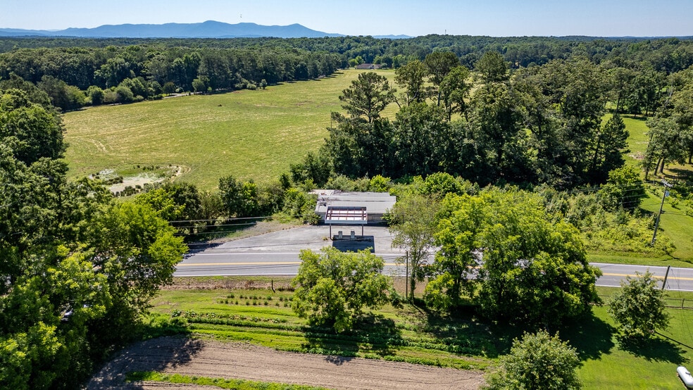 More Photos Of 1640 Beaverdale Rd NE, Dalton General Retail For Sale
