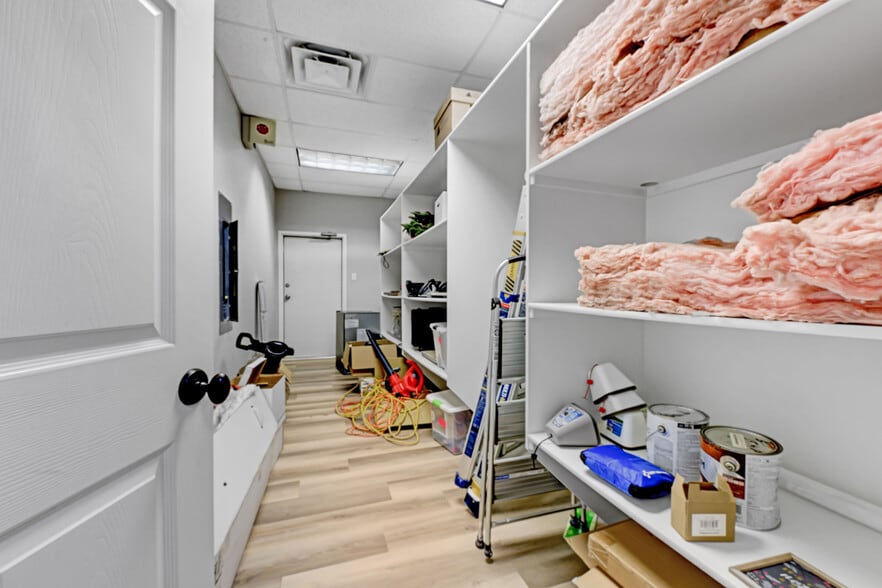 More Photos Of 1492 S Seguin Ave, New Braunfels Medical For Lease