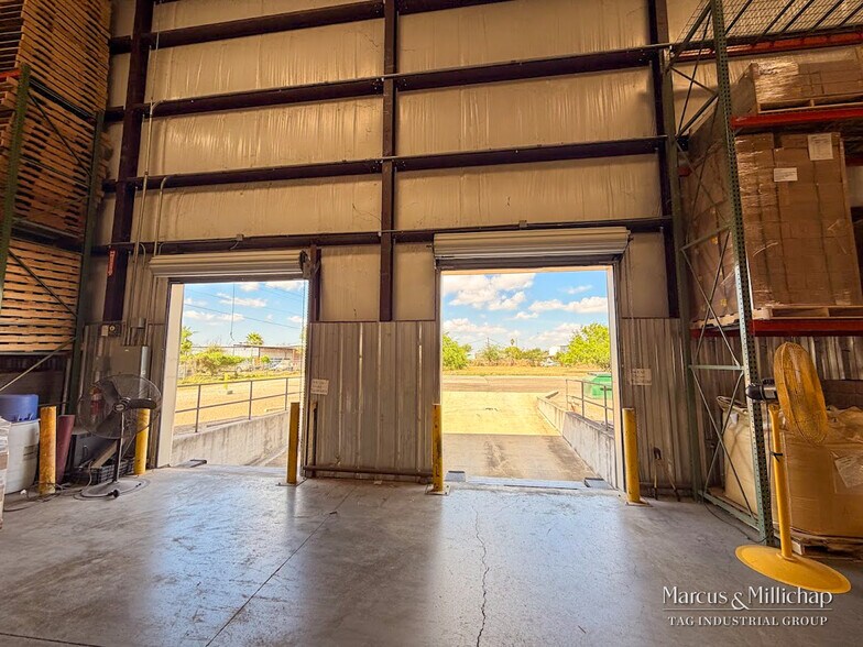 More Photos Of 1300 E Upas Ave, McAllen Service For Sale