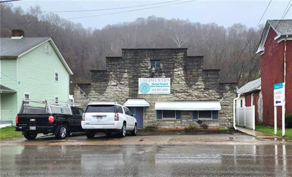 Primary Photo Of 4235 National Rd, Triadelphia General Retail For Sale