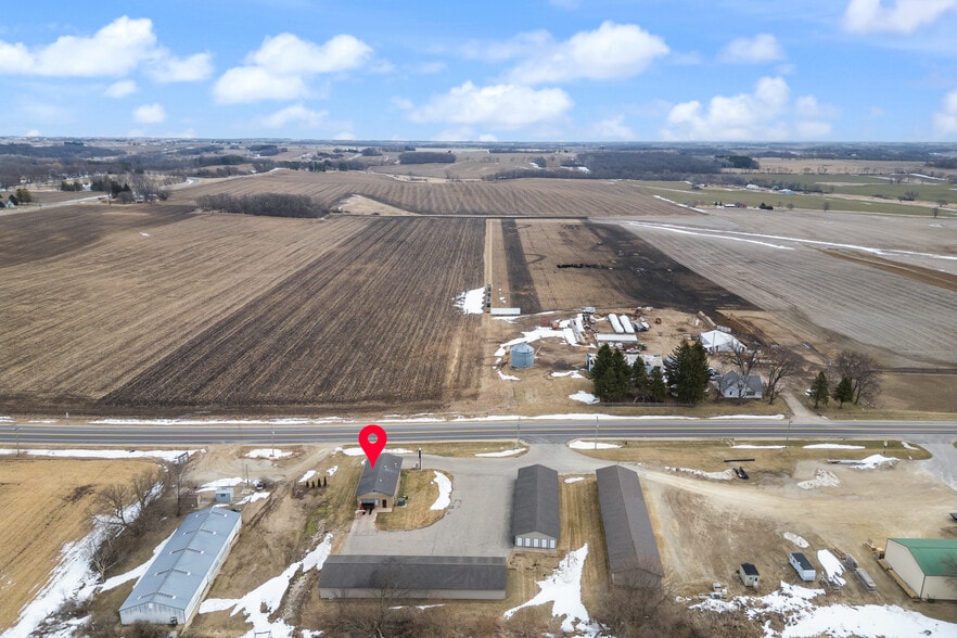 More Photos Of 1275 Margaret st, Markesan Storefront For Sale