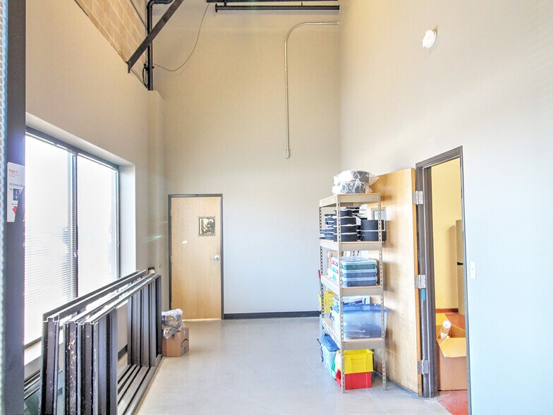 More Photos Of 11005 Dover St, Westminster Research And Development For Lease