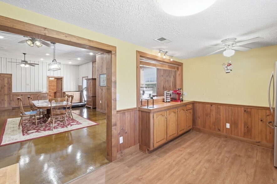 More Photos Of 4650 Highway 52, Loretto Apartments For Sale