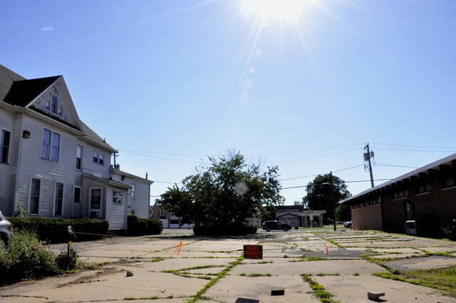 More Photos Of 208 N Park St, Streator Storefront Retail Residential For Sale