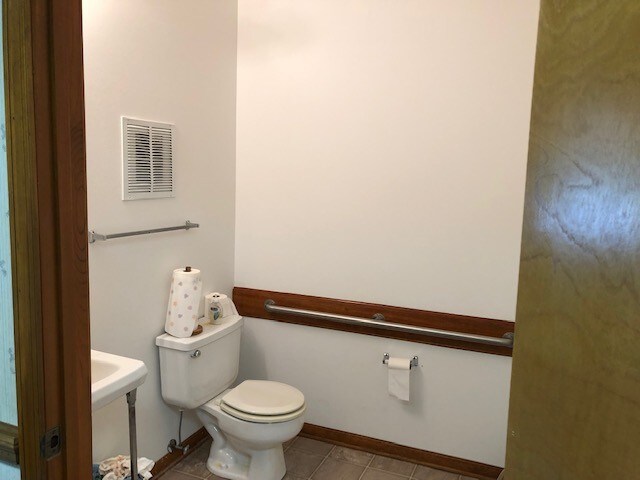 More Photos Of 410 New Bridge St, Jacksonville Office For Lease