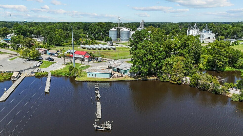 More Photos Of 1054 E Main St, Washington General Retail For Sale