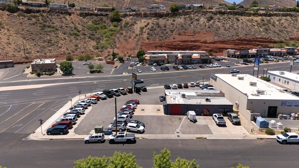 More Photos Of 222 N Bluff St, St George General Retail For Sale