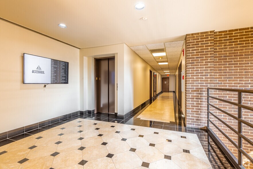 More Photos Of 350 Westpark Way, Euless Medical For Lease