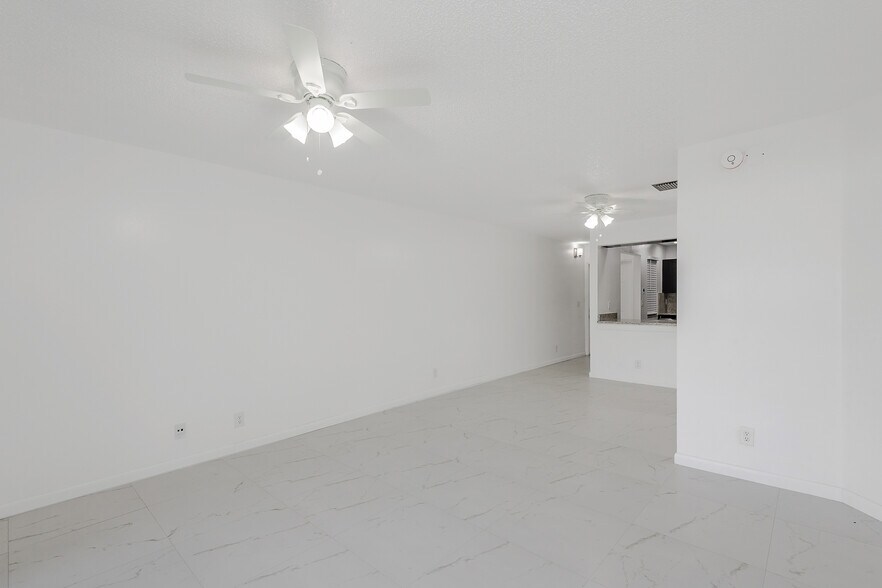 More Photos Of 10675-10687 Royal Palm Blvd, Coral Springs Apartments For Sale