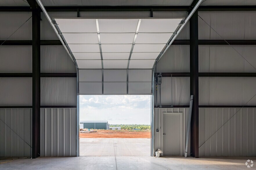 More Photos Of 11571 Blacksand Dr, Edmond Unknown For Lease