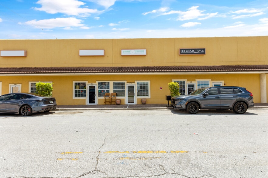 More Photos Of 226 King St, Cocoa Unknown For Lease