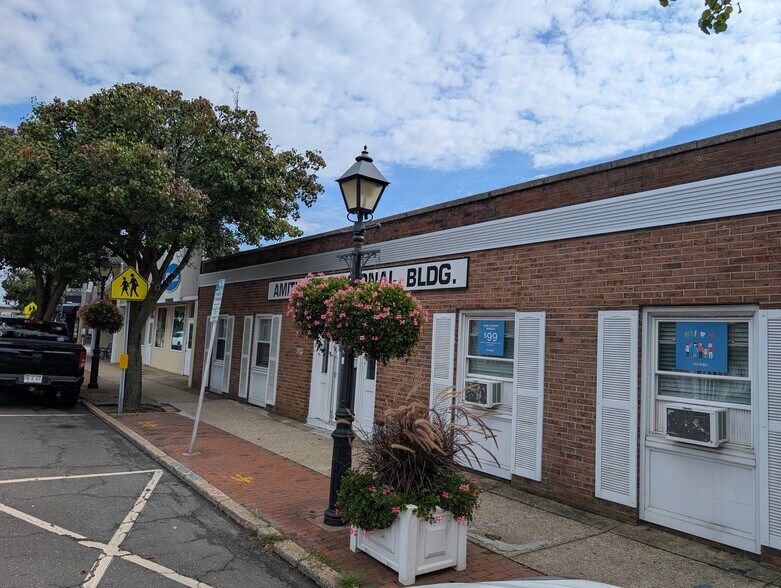 More Photos Of 193-199 Broadway, Amityville, NY 11701, USA Broadway, Amityville Medical For Sale