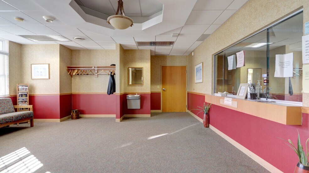 More Photos Of 399 Grant Ave, Auburn Medical For Sale