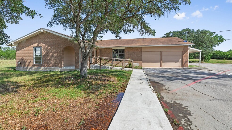 More Photos Of 9050 FM 78 Rd, Converse Medical For Sale