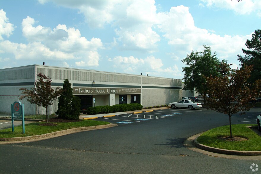 More Photos Of 5625-5663 S Laburnum Ave, Richmond Unknown For Lease