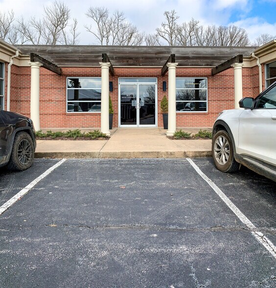 More Photos Of 2434 E Joyce Blvd, Fayetteville Office For Lease
