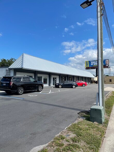 More Photos Of 190 S County Road 427, Longwood Unknown For Lease
