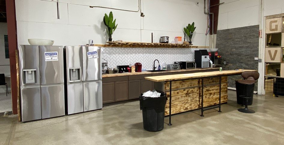 More Photos Of 1657 N State St, Lehi Manufacturing For Lease