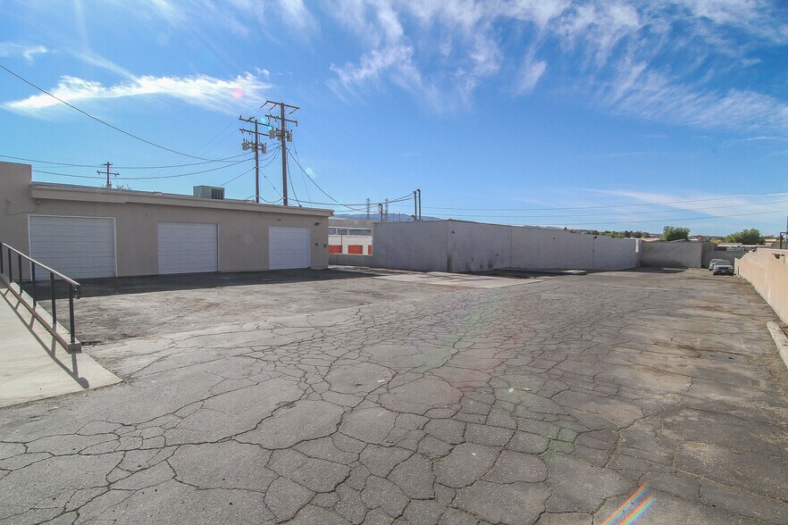 More Photos Of 26081 Bouquet Canyon Rd, Santa Clarita Freestanding For Lease