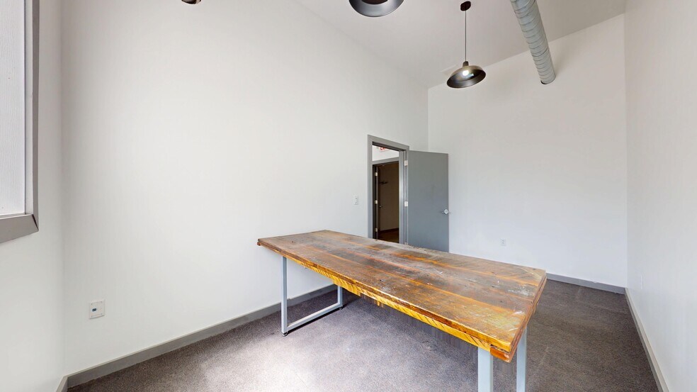 More Photos Of 3367 Spring Garden Rd, Pittsburgh Warehouse For Lease